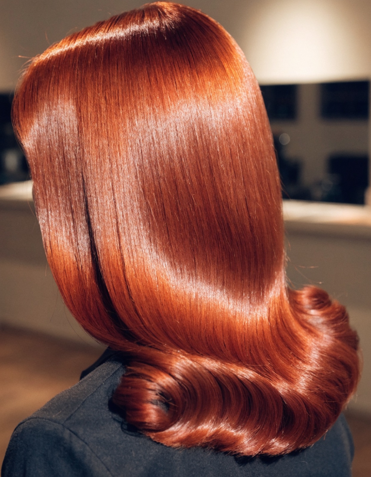 Copper gloss and a smooth blowout