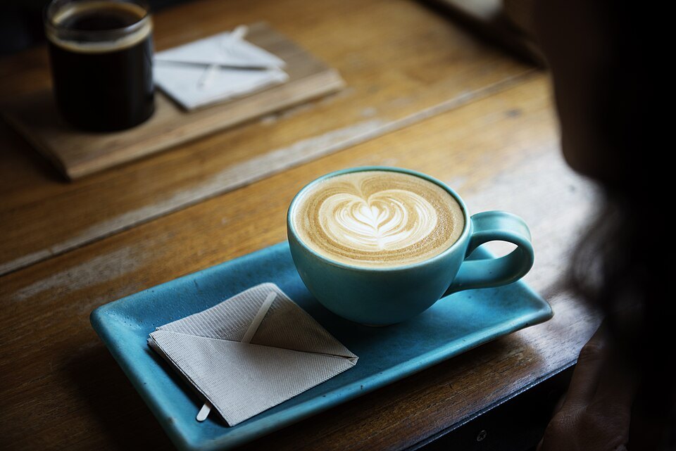 Flat white, house cup