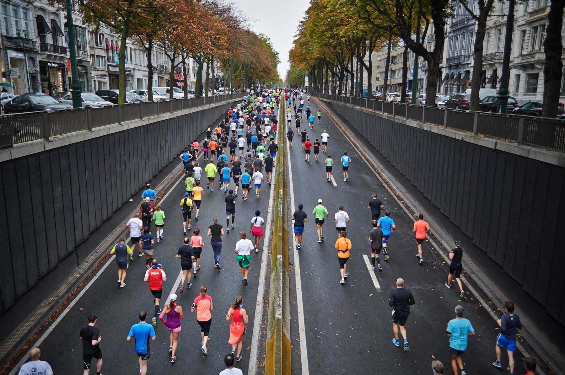Twelve thousand starters, one street