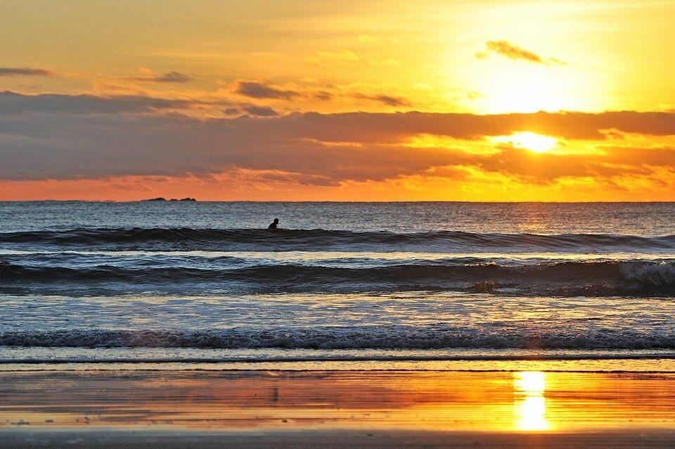 Low tide, gold everywhere